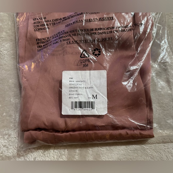 🎉LAST CHANCE🎉Free People Dreamy Days Solid PJ Set in Smoke Rose - Picture 7 of 13